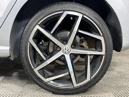 2012-Volkswagen-Polo-16-TDI-Comfortline-5-dr_6