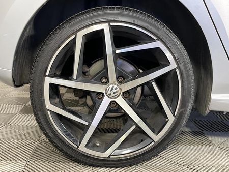 2012-Volkswagen-Polo-16-TDI-Comfortline-5-dr_7