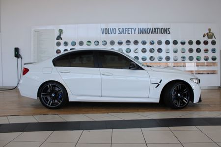 2016-BMW-M3-M3-M-DCT-F80_2