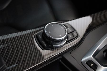 2016-BMW-M3-M3-M-DCT-F80_30