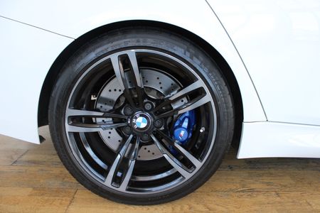 2016-BMW-M3-M3-M-DCT-F80_3