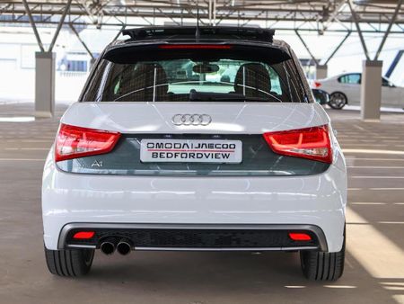 2014-Audi-A1-Sportback-14-TFSI-Ambition-S-Line-Auto-136kW_9