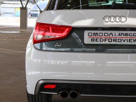 2014-Audi-A1-Sportback-14-TFSI-Ambition-S-Line-Auto-136kW_11
