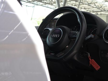 2014-Audi-A1-Sportback-14-TFSI-Ambition-S-Line-Auto-136kW_13