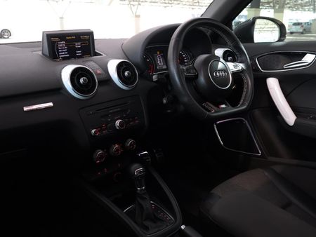 2014-Audi-A1-Sportback-14-TFSI-Ambition-S-Line-Auto-136kW_18