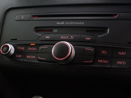 2014-Audi-A1-Sportback-14-TFSI-Ambition-S-Line-Auto-136kW_27