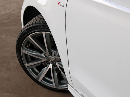 2014-Audi-A1-Sportback-14-TFSI-Ambition-S-Line-Auto-136kW_2