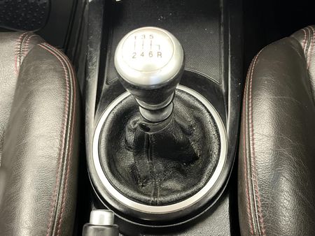 2005-Hyundai-Tiburon-27-V6_9