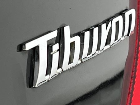 2005-Hyundai-Tiburon-27-V6_10