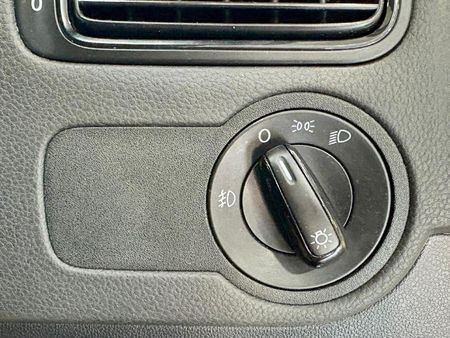 2025-Volkswagen-Polo-Vivo-14_12