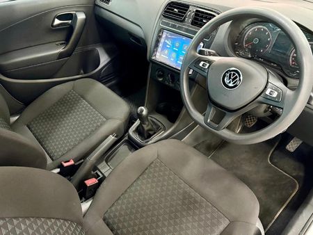 2025-Volkswagen-Polo-Vivo-14_2