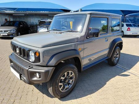 2026-Suzuki-Jimny-15-GLX_2
