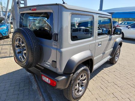 2026-Suzuki-Jimny-15-GLX_5
