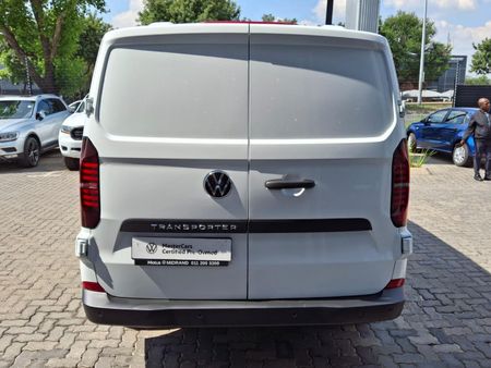 2025-Volkswagen-Transporter-20TDI-81kW-LWB-Panel-Van_4