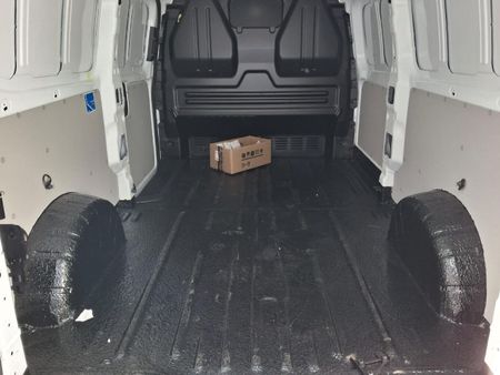 2025-Volkswagen-Transporter-20TDI-81kW-LWB-Panel-Van_6