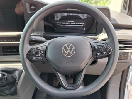 2025-Volkswagen-Transporter-20TDI-81kW-LWB-Panel-Van_7