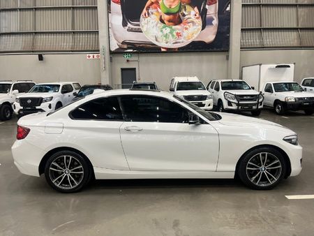 2020-BMW-2-Series-220i-Coupe-Sport-Line-Shadow-Edition_1