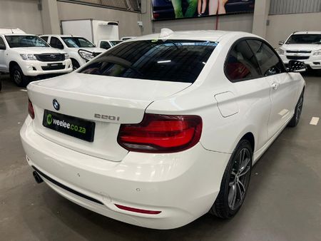 2020-BMW-2-Series-220i-Coupe-Sport-Line-Shadow-Edition_2