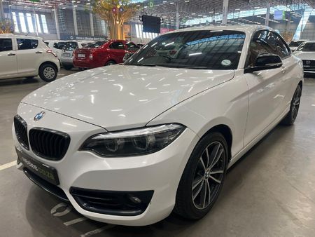 2020-BMW-2-Series-220i-Coupe-Sport-Line-Shadow-Edition_6