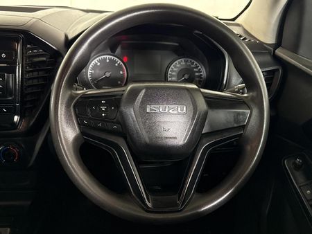 2023-Isuzu-D-Max-19-DDI-HR-L-Double-Cab_12