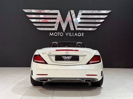 2017-Mercedes-Benz-SLC-300-Auto_6