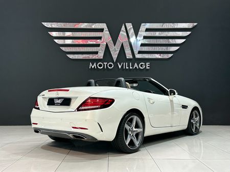 2017-Mercedes-Benz-SLC-300-Auto_7