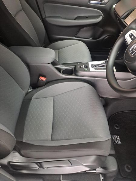 2025-Honda-Fit-15-Comfort_8