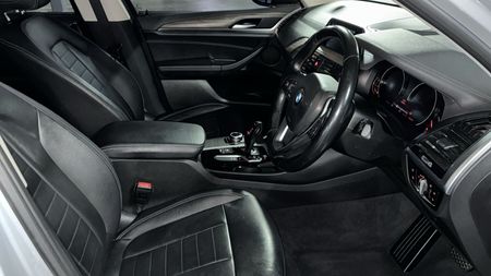 2018-BMW-X3-xDrive20d-Luxury-Line_10