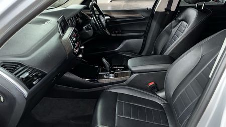 2018-BMW-X3-xDrive20d-Luxury-Line_14