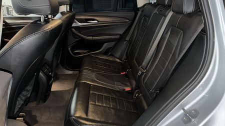 2018-BMW-X3-xDrive20d-Luxury-Line_16