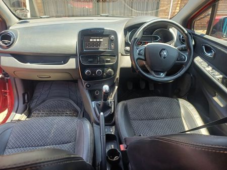 2019-Renault-Clio-IV-900T-Expression-5-dr-66kW_9