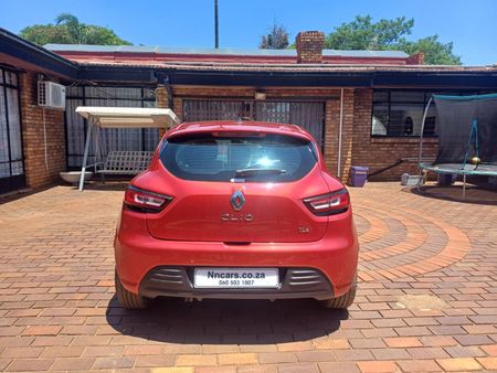 2019-Renault-Clio-IV-900T-Expression-5-dr-66kW_3