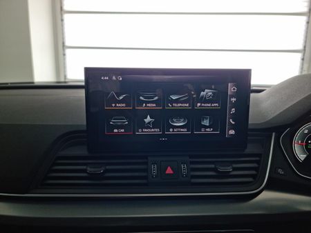 2025-Audi-Q5-40-TDI-quattro-Advanced-Auto_10