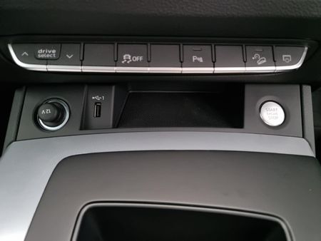 2025-Audi-Q5-40-TDI-quattro-Advanced-Auto_15