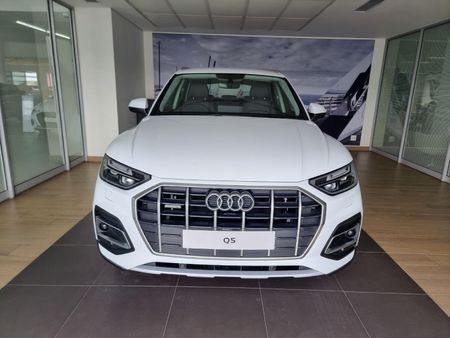 2025-Audi-Q5-40-TDI-quattro-Advanced-Auto_1
