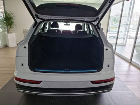 2025-Audi-Q5-40-TDI-quattro-Advanced-Auto_5