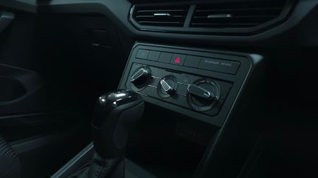 2026-Volkswagen-T-Cross-10-TSI-Auto_11