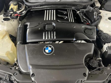 2000-BMW-3-Series-320d_9