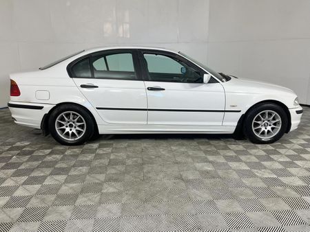 2000-BMW-3-Series-320d_13