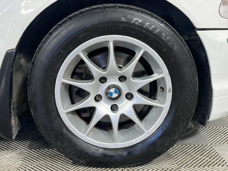 2000-BMW-3-Series-320d_4