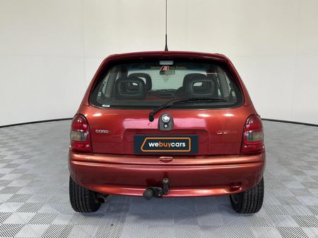 2002-Opel-Corsa-16-GSi-Ltd_16