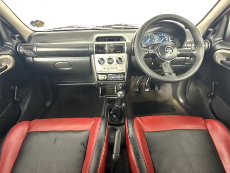 2002-Opel-Corsa-16-GSi-Ltd_1
