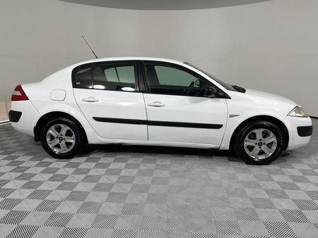 2007-Renault-Megane-II-16-Sedan-Authentique_15