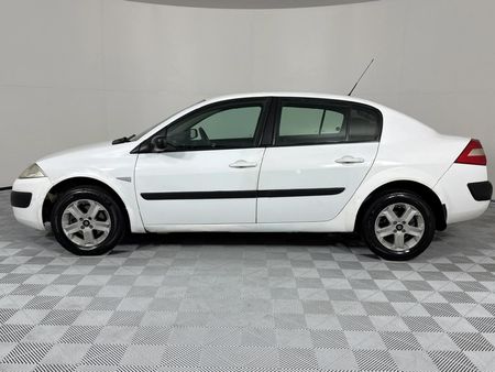 2007-Renault-Megane-II-16-Sedan-Authentique_17