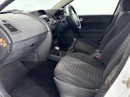 2007-Renault-Megane-II-16-Sedan-Authentique_7