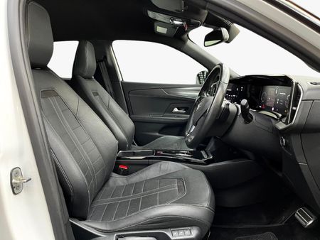 2022-Opel-Mokka-12T-GS-Auto_10