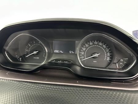 2015-Peugeot-2008-16-VTi-Active_10