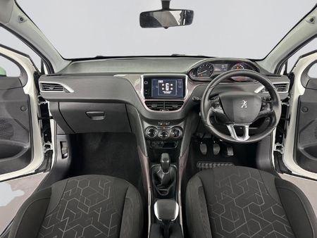 2015-Peugeot-2008-16-VTi-Active_7