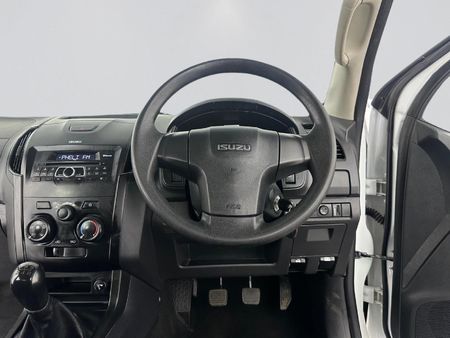 2022-Isuzu-D-Max-250-HO-Hi-Rider-Double-Cab_9