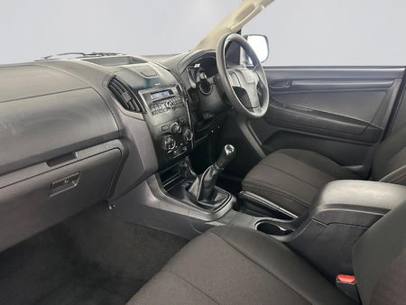 2022-Isuzu-D-Max-250-HO-Hi-Rider-Double-Cab_12
